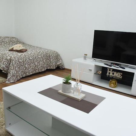 Apartmani Sofronic Loznica 1 Экстерьер фото