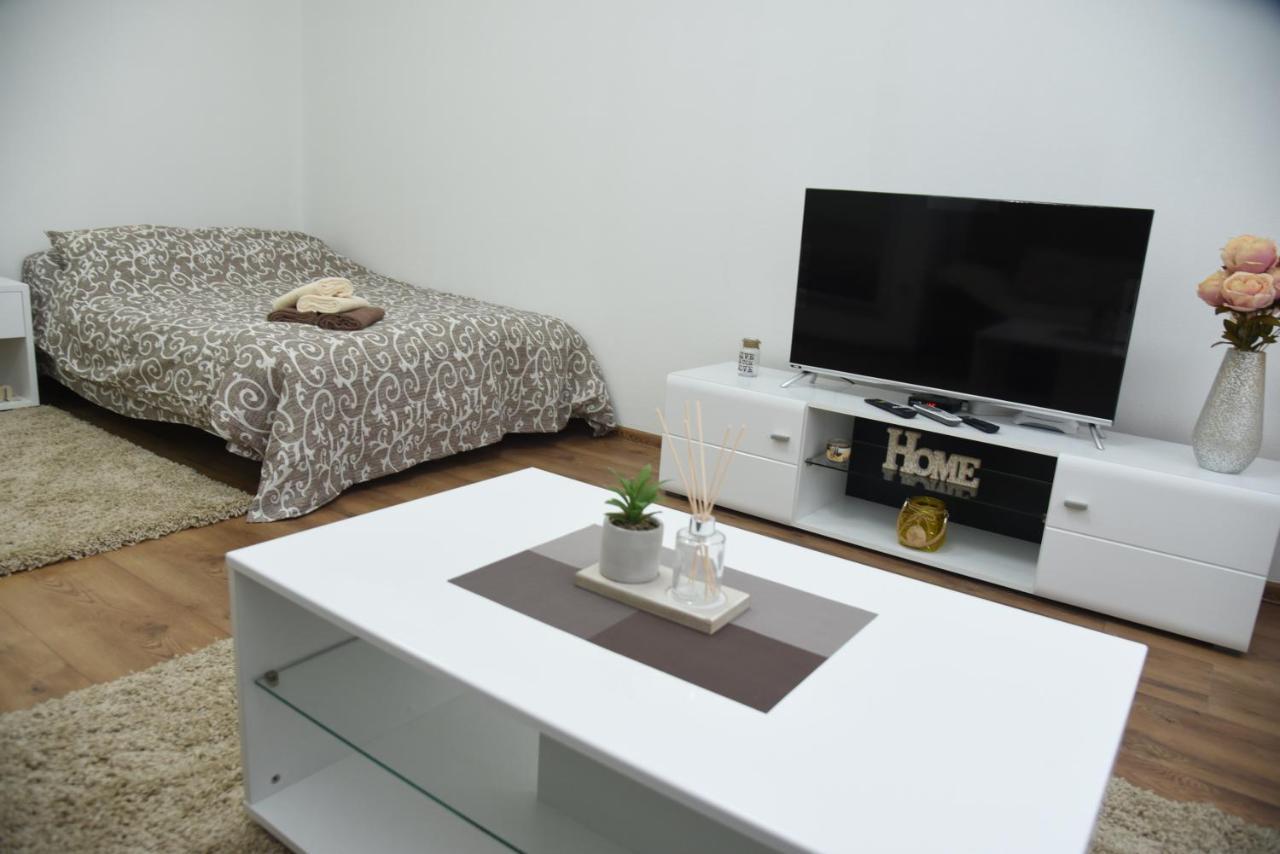 Apartmani Sofronic Loznica 1 Экстерьер фото