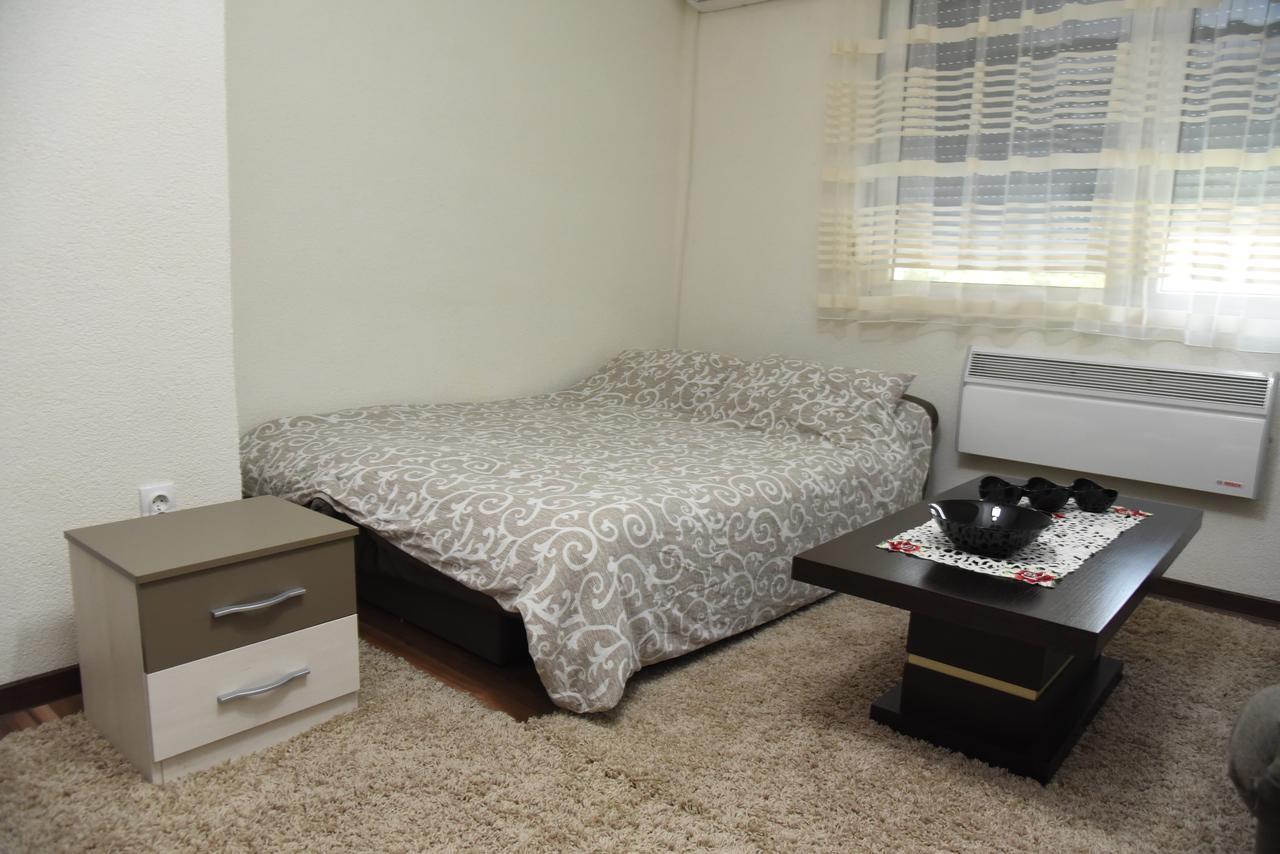 Apartmani Sofronic Loznica 1 Экстерьер фото